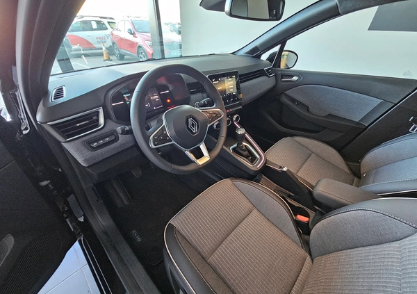 Renault Clio cena 87700 przebieg: 5, rok produkcji 2024 z Cieszanów małe 407